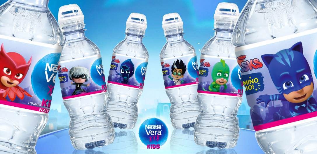 Le nuove etichette delle bottigliette di acqua Nestlé Vera Kids PJmasks