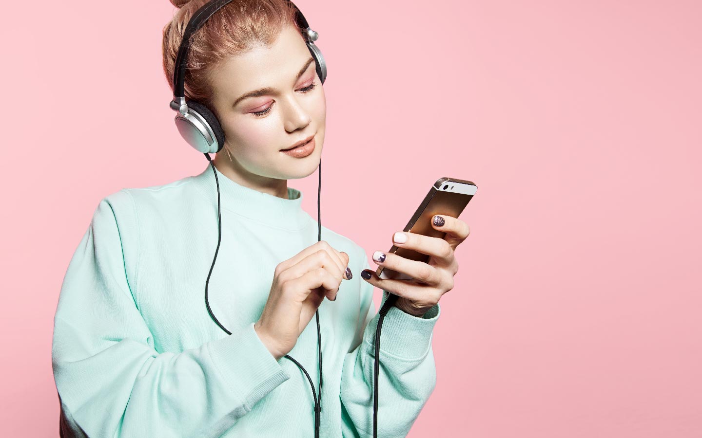 TikTok permetterà l'ascolto per intero delle canzoni usate nei video