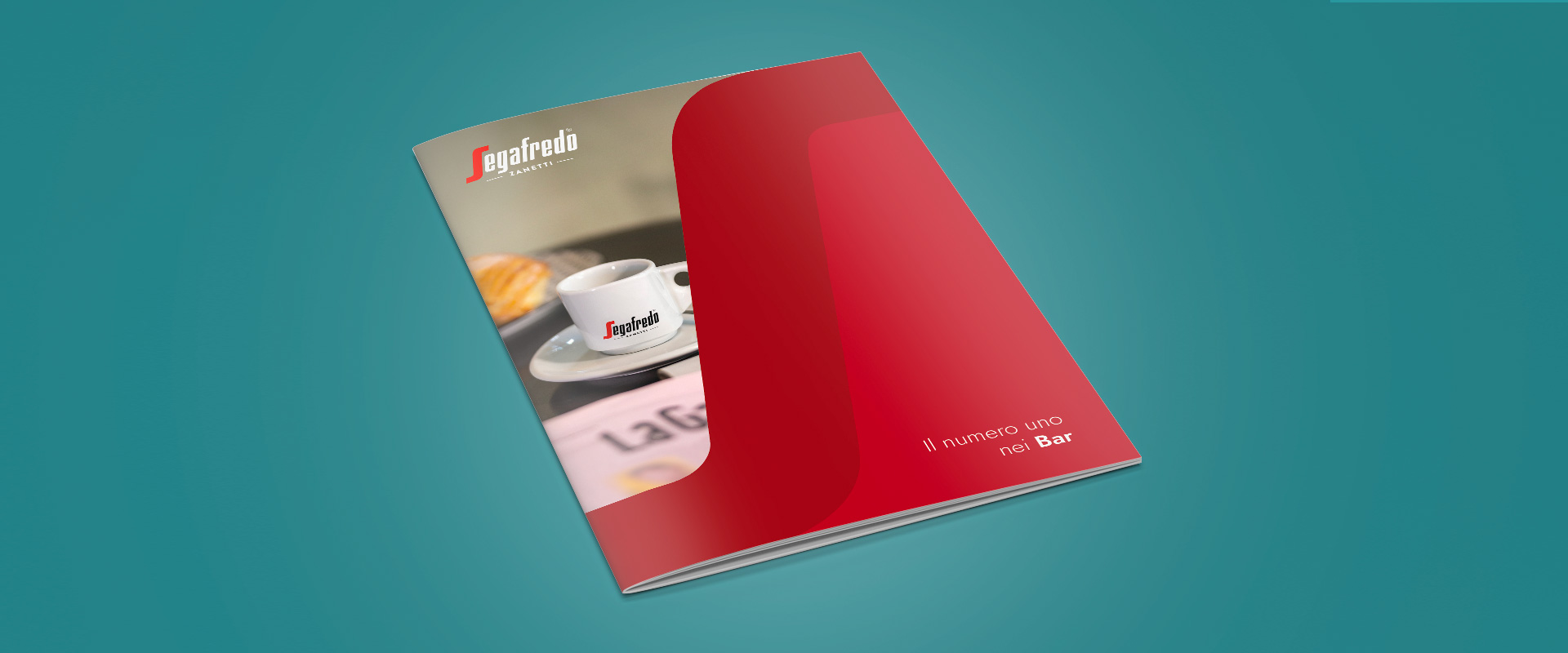 Il toolkit cartaceo B2B Segafredo realizzato da ATC per il canale Ho.Re.Ca. include una brochure e i cataloghi per i diversi canali di vendita